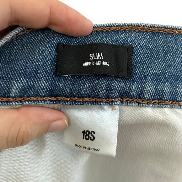 Express Slim Super High Waisted Jeans NWT Women's Sz 18S Light Wash Raw Hem - Picture 5 of 10